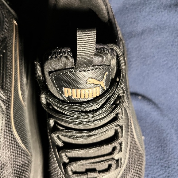Puma Women’s  Black and Gold Athletic Shoes. EUC - Picture 3 of 10